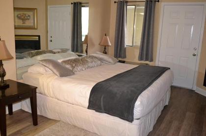 River Place Condos 309 1BD Pigeon Forge