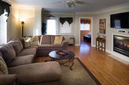 River Place Condos 101 2BD Pigeon Forge Tennessee