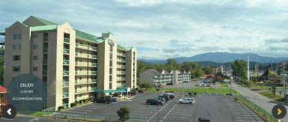 River Place Condos 611 3BD - image 2