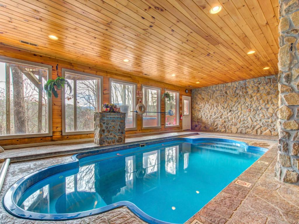 Splashing Sunrise 2 Bedrooms Private Pool Arcade Hot Tub Sleeps 6 - main image