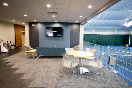 DoubleTree By Hilton Baltimore North Pikesville - image 21