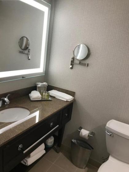 DoubleTree By Hilton Baltimore North Pikesville - image 6