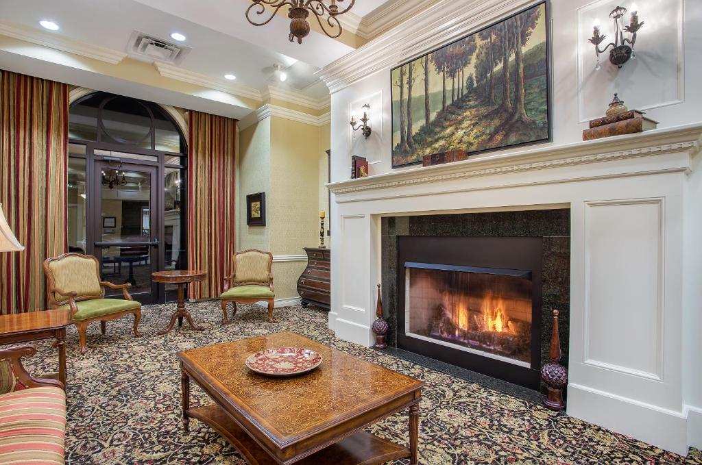 Hampton Inn Pikeville - image 7
