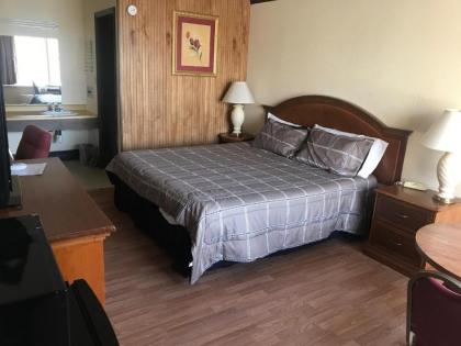 Daniel Boone Motor Inn - image 4