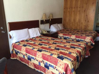 Daniel Boone Motor Inn - image 9