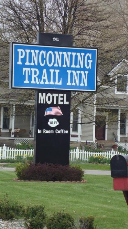 Pinconning trail Inn motel