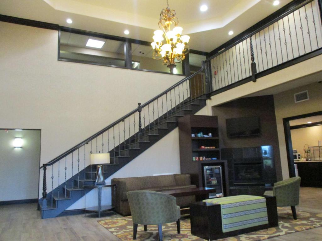 Best Western Presidential Hotel & Suites - image 7