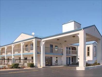 Days Inn  Suites by Wyndham Pine Bluff Pine Bluff Arkansas