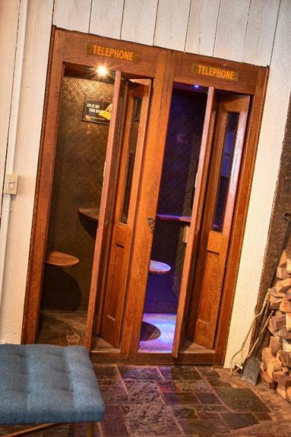 Pine Hill Arms Hotel - image 14
