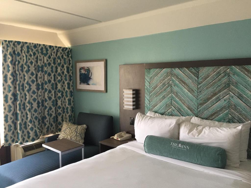 The Inn at Pine Knoll Shores - image 4