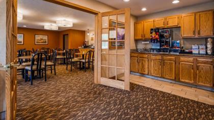 Best Western Pinedale Inn - image 11