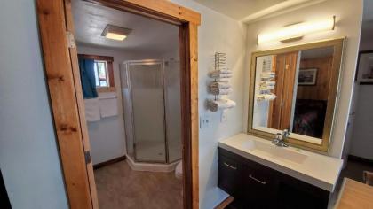 Teton Court Motel - image 13