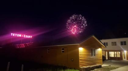 Teton Court Motel - image 8