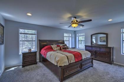 Spacious Pinetop-Lakeside Home with Hot Tub on 1 Acre - image 7