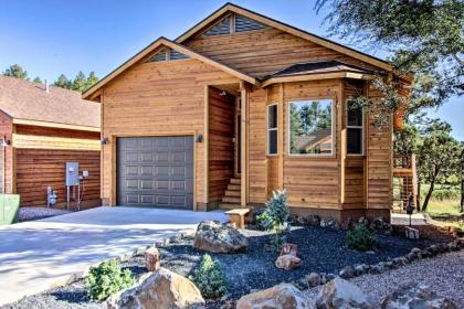 Waterfront Lakeside Home-1 Block to Boat Ramp - image 10