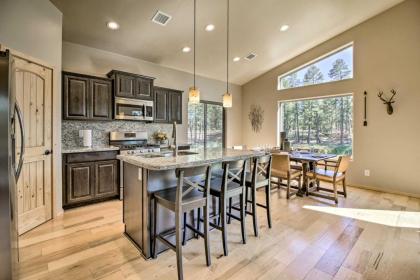 Waterfront Lakeside Home-1 Block to Boat Ramp - image 11