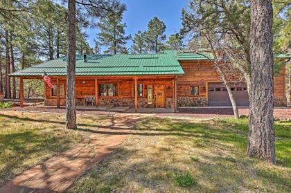 Expansive Family Cabin with 2 Decks and Game Room