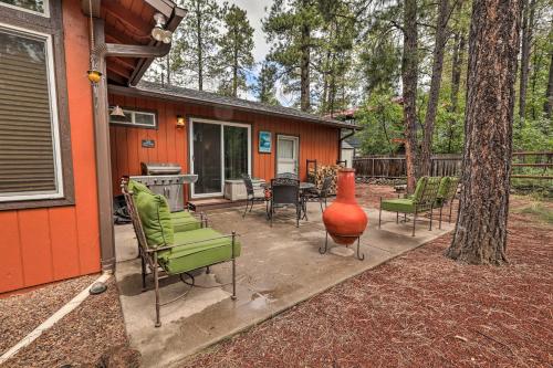 Updated Country Club Cabin Mins to 3 Golf Courses! - image 5