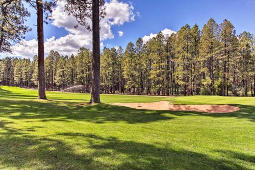 Family Friendly Pinetop Lakes Country Club Cabin! - image 5