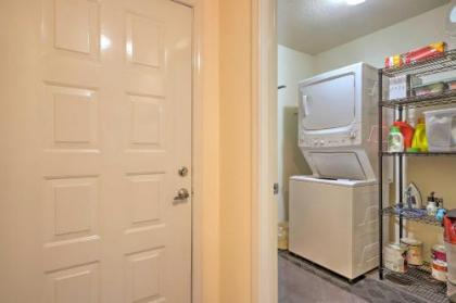 Pinetop Condo with Balcony Less Than 30 Mi to Sunrise Ski! - image 4