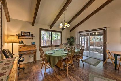 Spacious Pinetop Cabin - 7 Miles to Show Low! - image 16