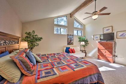 Spacious Pinetop Cabin - 7 Miles to Show Low! - image 3