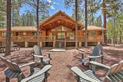 Expansive Pinetop Cabin with Fireplace and Grill! - image 13