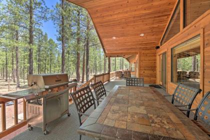 Expansive Pinetop Cabin with Fireplace and Grill! - image 14