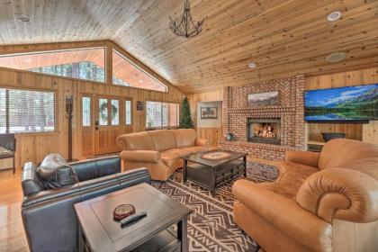 Expansive Pinetop Cabin with Fireplace and Grill! - image 16