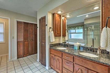 Pinetop Cabin with Fireplace about 1 Mi to Golf! - image 16