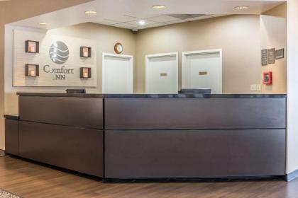 Comfort Inn Miami Valley Centre Mall - image 13