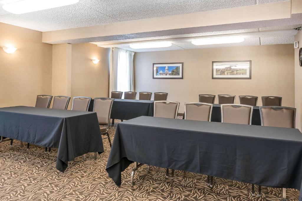 Comfort Inn Miami Valley Centre Mall - image 6
