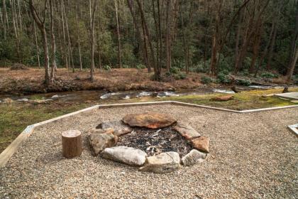 Creekside - image 3