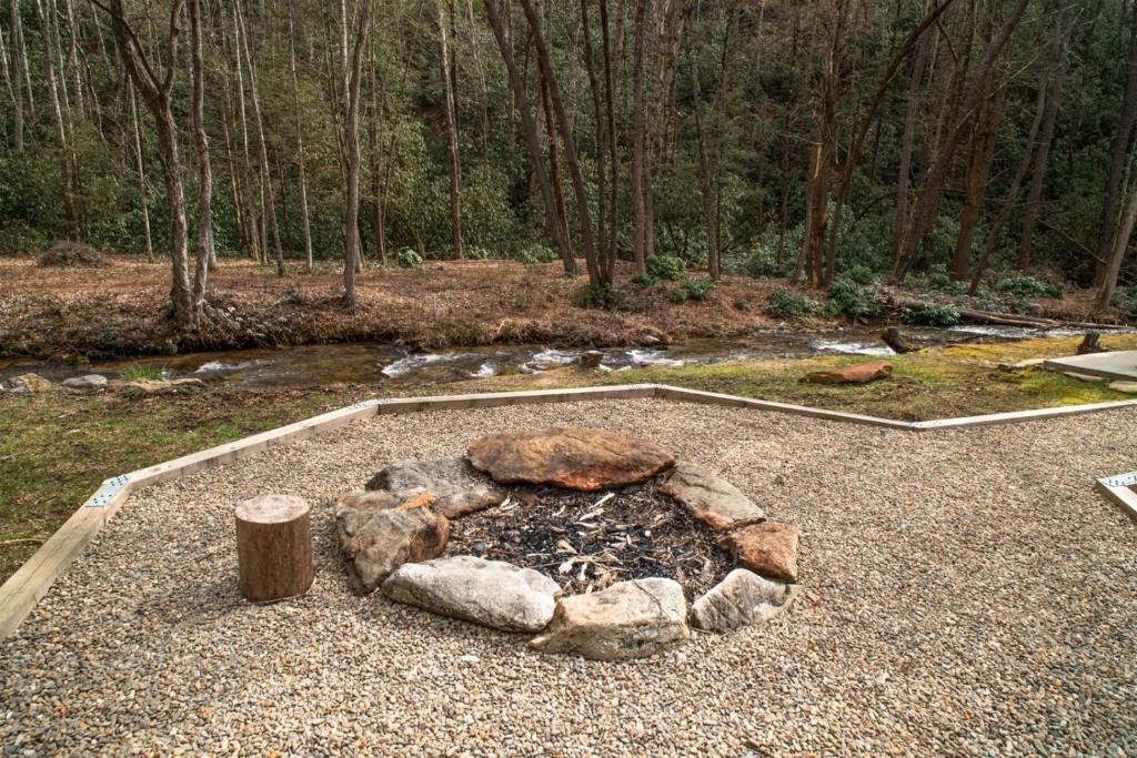 Creekside - image 3