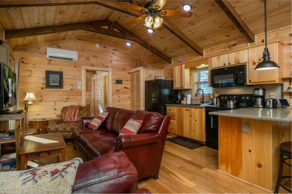 Creekside - image 4