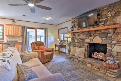 Bright Bungalow Near Mtn Biking and Fly Fishing - image 5