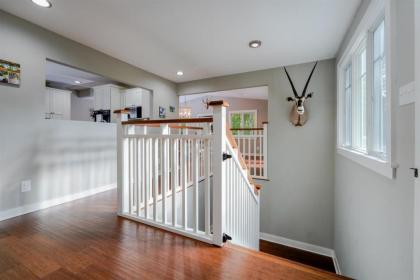 Hillside Hideaway at Glen Cannon - image 12