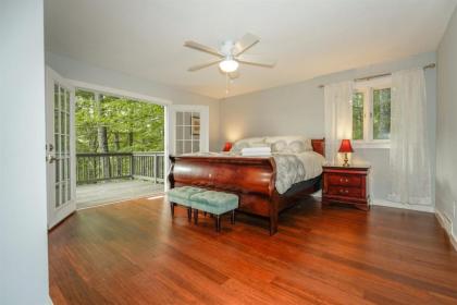 Hillside Hideaway at Glen Cannon - image 6