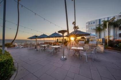 SeaCrest Oceanfront Hotel - image 10