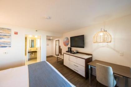 SeaCrest Oceanfront Hotel - image 27