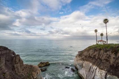 Shore Cliff Hotel - image 24