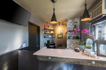 Shell Beach Inn - image 21