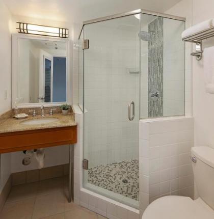 Pismo Lighthouse Suites - image 15