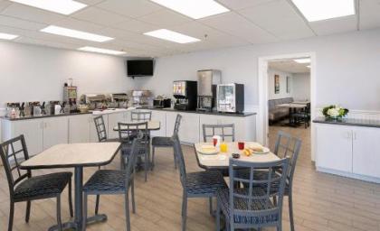 Pismo Lighthouse Suites - image 25