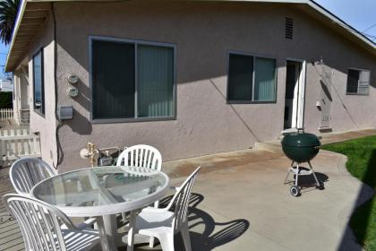 331 San Luis - image 13