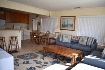 331 San Luis - image 16
