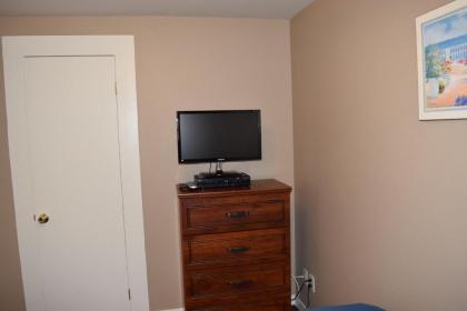 343 Hinds - image 11