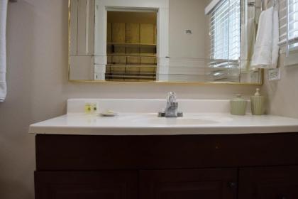 343 Hinds - image 8