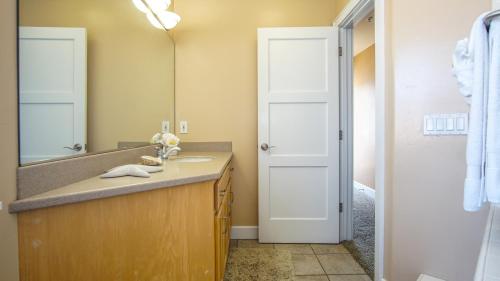 361 C Hinds - image 7