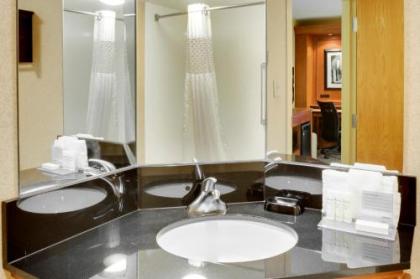 Hampton Inn Pittsburgh Greentree - image 2